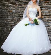 Свадебное платье с камнями Сваровски